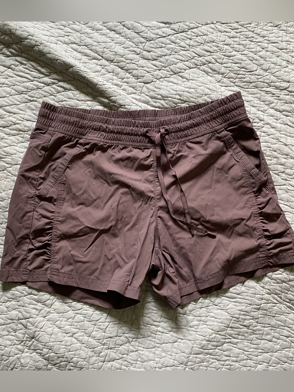 Eddie Bauer Mauve Purple Drawstring Athletic Shorts with Stripes